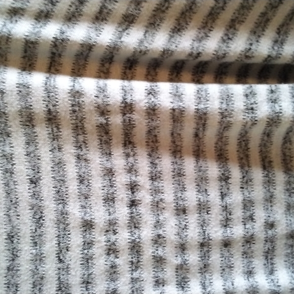 Sweater - Picture 2 of 7